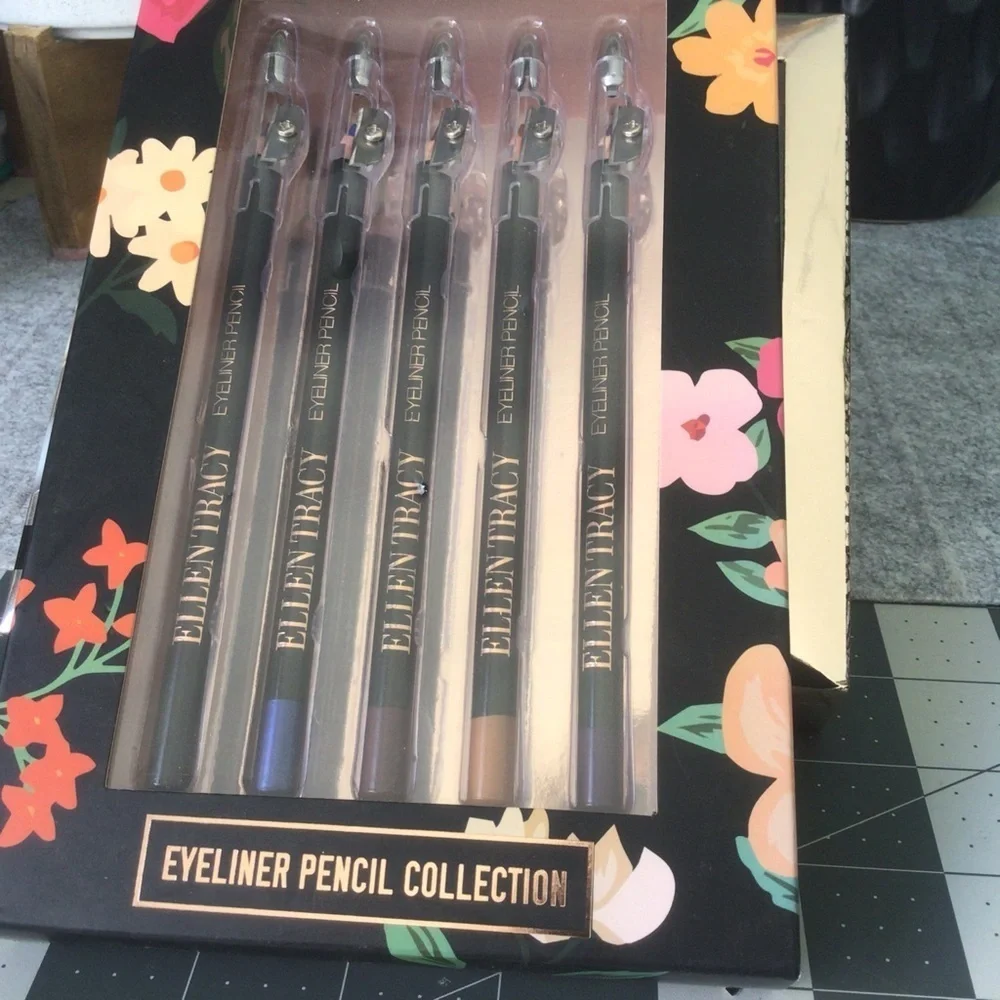 Makeup bundle